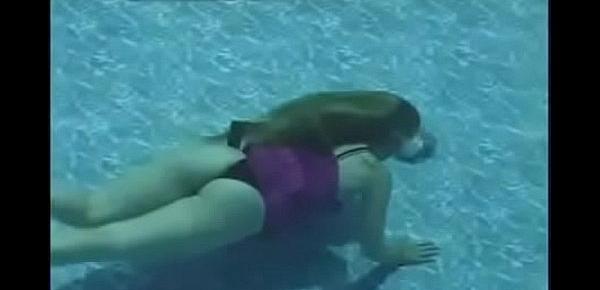  Mermaid Maggie Underwater